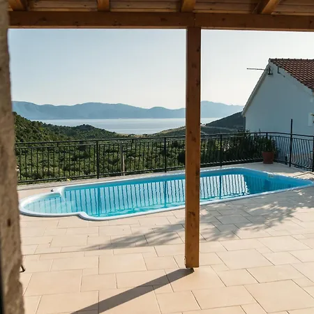 Дом отдыха Bacinelle With Pool & Sea View Градац